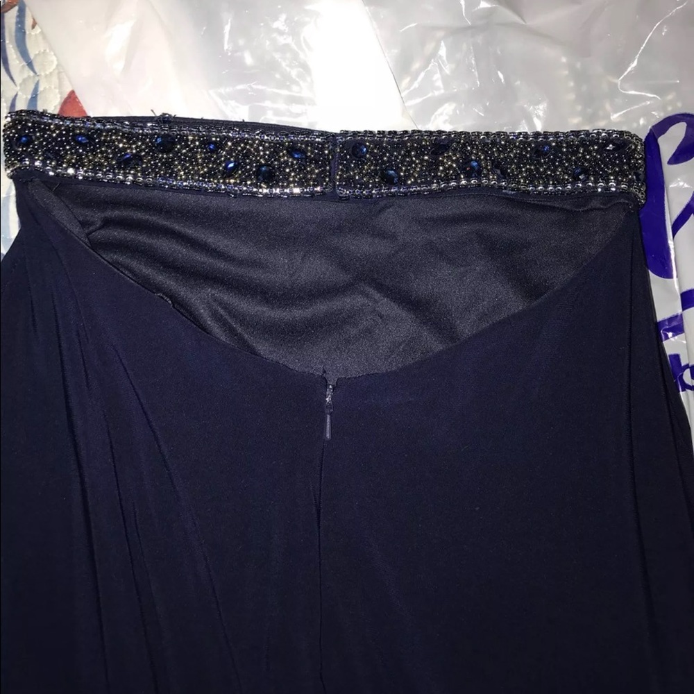 Prom dress - Picture 2 of 4